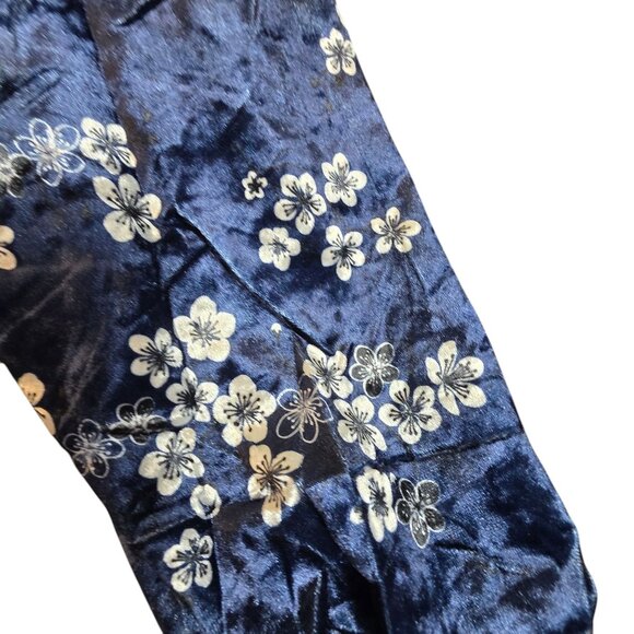 SOLD Disney Princess Women Asian Inspired Velour Top Floral XXL - Picture 7 of 16